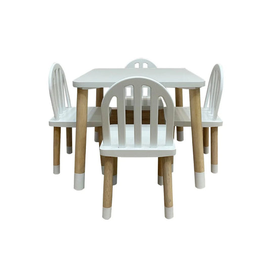 MESA CUADRADA CON 4 SILLAS DE REJILLA COLOR BLANCO