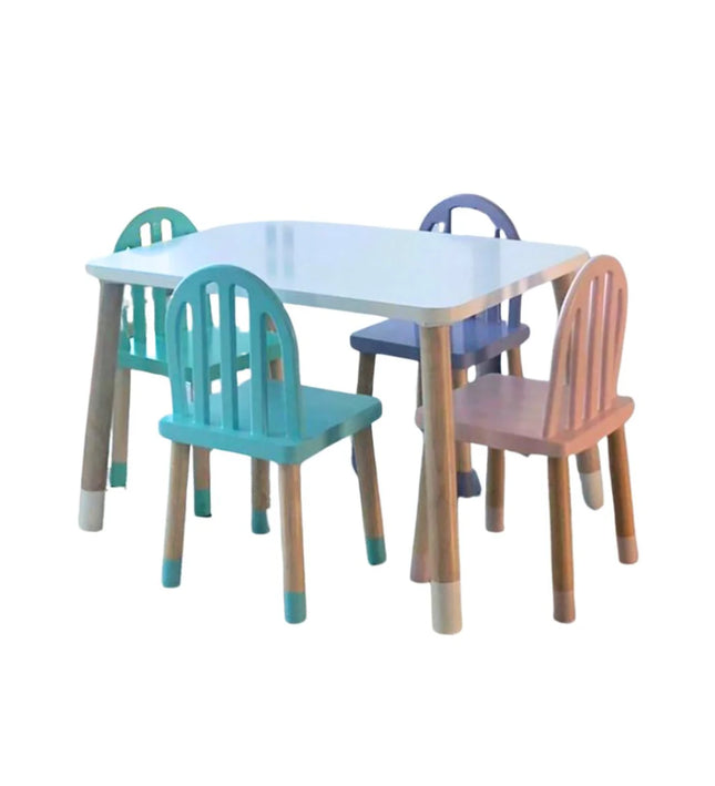 MESA RECTANGULAR CON 4 SILLAS DE REJILLA COLORES MIXTOS