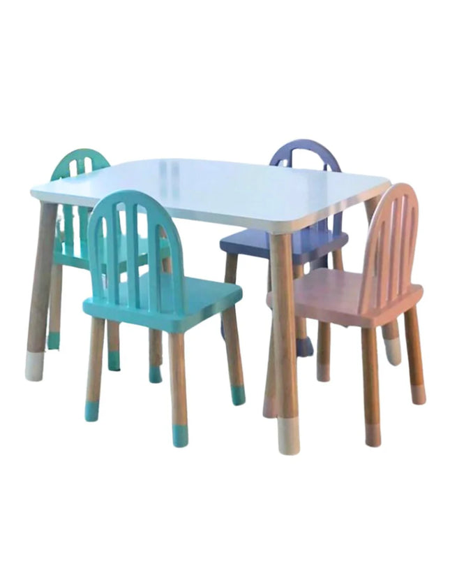 MESA RECTANGULAR CON 4 SILLAS DE REJILLA COLORES MIXTOS