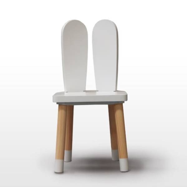 MESA CUADRADA CON 4 SILLAS DE CONEJO COLOR BLANCO